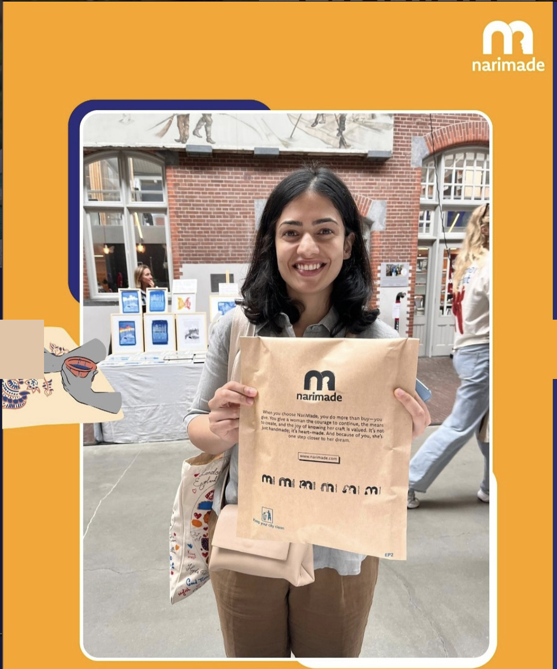 A customer at the Amsterdam pop-up with her Narimade order