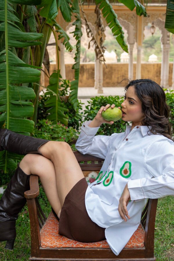 AVO CHIC - Image 2